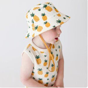 ⭐️ Parade - Canadian - Organic Cotton - Reversible hat w/ Pineapple Print